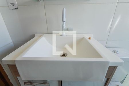 Casa à venda com 180m², 3 quartos e 1 vaga Casa à venda com 180m², 3 quartos e 1 vagaBanheiro