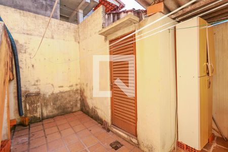 Casa à venda com 180m², 3 quartos e 1 vaga Casa à venda com 180m², 3 quartos e 1 vagaQuintal