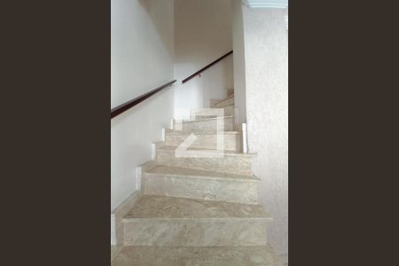 Escada  de casa de condomínio para alugar com 2 quartos, 80m² em Jardim Paraiso de Viracopos, Campinas