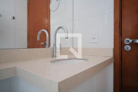 Casa à venda com 110m², 3 quartos e 2 vagasBanheiro