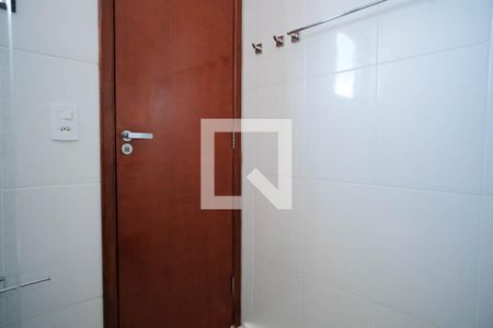 Casa à venda com 110m², 3 quartos e 2 vagasBanheiro