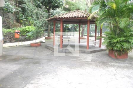 Apartamento à venda com 74m², 2 quartos e 1 vagaÁrea comum