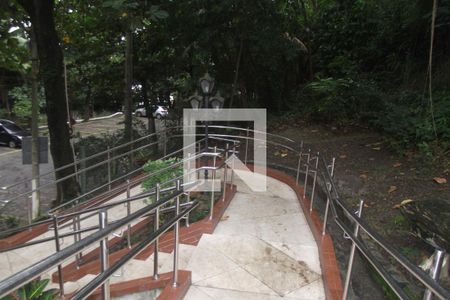 Apartamento à venda com 74m², 2 quartos e 1 vagaÁrea comum