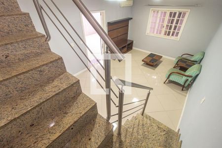 Escada de casa para alugar com 4 quartos, 206m² em Campo Grande, Rio de Janeiro