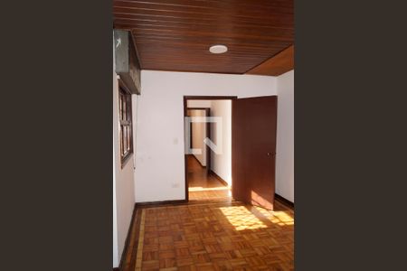 Casa para alugar com 240m², 4 quartos e 1 vagaLavanderia 