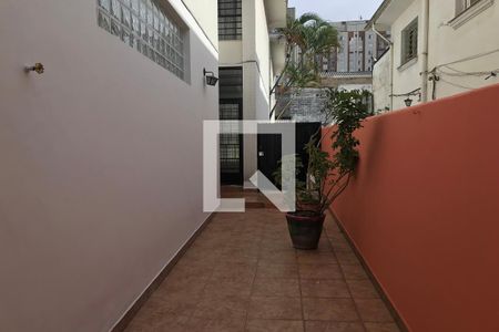 Casa para alugar com 240m², 4 quartos e 1 vagaCorredor