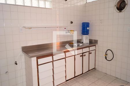 Casa para alugar com 240m², 4 quartos e 1 vagaCozinha