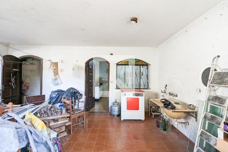 Casa à venda com 270m², 2 quartos e 5 vagas Casa à venda com 270m², 2 quartos e 5 vagasÁrea de serviço