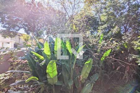 Casa à venda com 270m², 2 quartos e 5 vagas Casa à venda com 270m², 2 quartos e 5 vagasVista da varanda