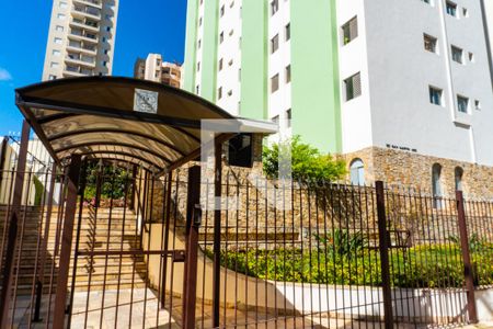 Apartamento à venda com 50m², 2 quartos e 1 vagaFachada e portaria