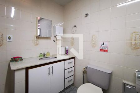 Casa para alugar com 250m², 3 quartos e 2 vagas Casa para alugar com 250m², 3 quartos e 2 vagasbanheiro