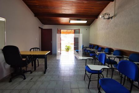 Casa para alugar com 250m², 3 quartos e 2 vagas Casa para alugar com 250m², 3 quartos e 2 vagasquarto 3