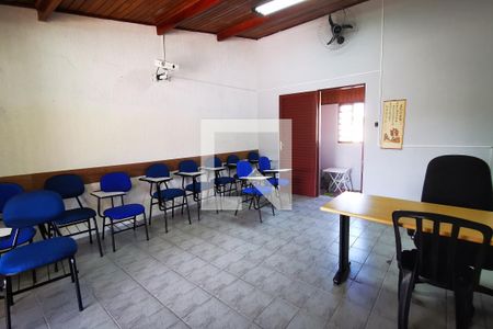 Casa para alugar com 250m², 3 quartos e 2 vagas Casa para alugar com 250m², 3 quartos e 2 vagasquarto 3