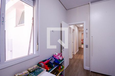 Apartamento à venda com 275m², 4 quartos e 4 vagasQuarto 2