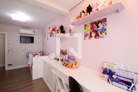 Apartamento à venda com 275m², 4 quartos e 4 vagasQuarto 4 