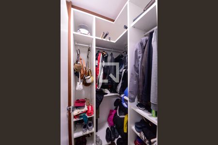 Apartamento à venda com 275m², 4 quartos e 4 vagasQuarto 3 - Suite (closset) 