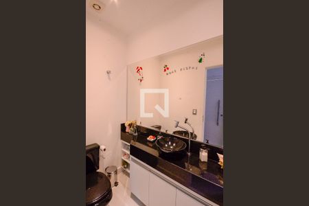 Apartamento à venda com 275m², 4 quartos e 4 vagasLavabo 