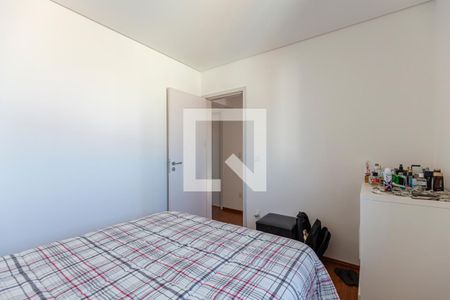 Apartamento à venda com 77m², 3 quartos e 3 vagasQuarto 2