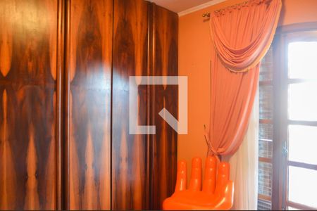 Casa à venda com 333m², 4 quartos e 4 vagasQuarto