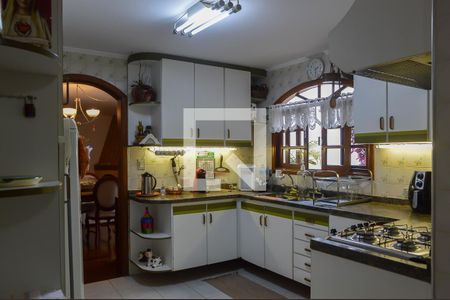 Casa à venda com 333m², 4 quartos e 4 vagasCozinha