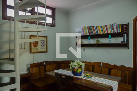 Casa à venda com 333m², 4 quartos e 4 vagasSuíte 2