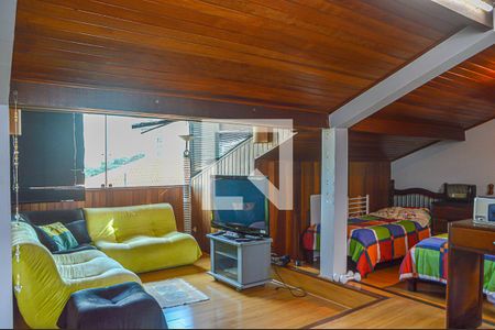 Casa à venda com 333m², 4 quartos e 4 vagasSuíte 3