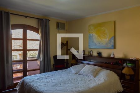 Casa à venda com 333m², 4 quartos e 4 vagasSuíte 1