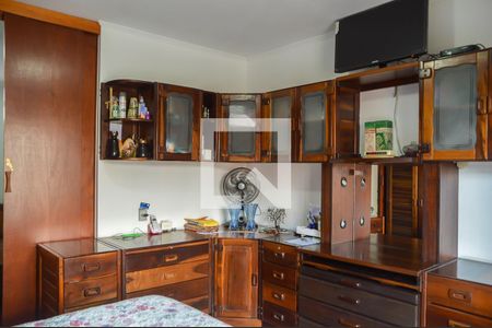 Casa à venda com 333m², 4 quartos e 4 vagasSuíte 2