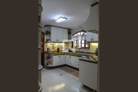 Casa à venda com 333m², 4 quartos e 4 vagasCozinha