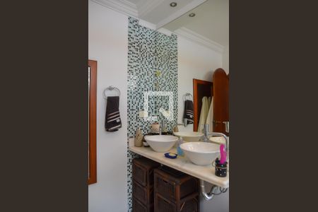 Casa à venda com 333m², 4 quartos e 4 vagasBanheiro da Suíte 1