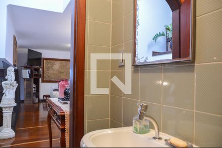 Casa à venda com 333m², 4 quartos e 4 vagasLavabo