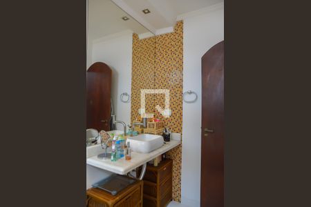 Casa à venda com 333m², 4 quartos e 4 vagasBanheiro da Suíte 2