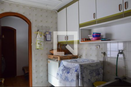 Casa à venda com 333m², 4 quartos e 4 vagasCozinha