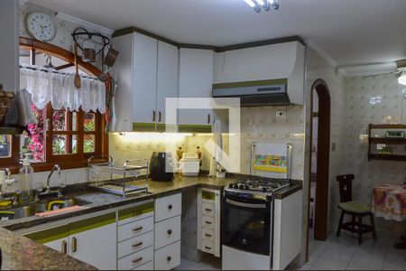 Casa à venda com 333m², 4 quartos e 4 vagasCozinha