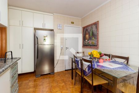 Apartamento à venda com 124m², 3 quartos e 2 vagas Apartamento à venda com 124m², 3 quartos e 2 vagasCozinha