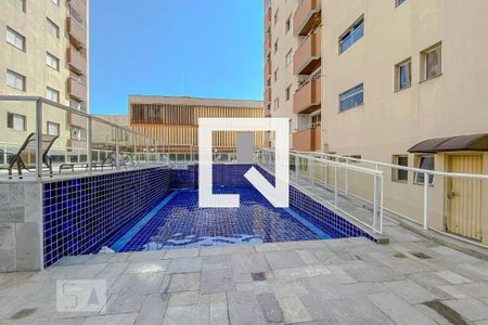 Apartamento à venda com 124m², 3 quartos e 2 vagas Apartamento à venda com 124m², 3 quartos e 2 vagasPiscina