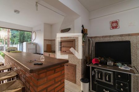 Casa à venda com 218m², 4 quartos e 4 vagasChurrasqueira