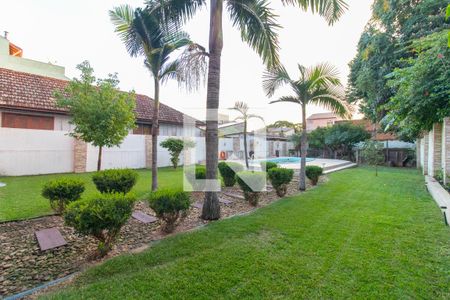 Casa à venda com 218m², 4 quartos e 4 vagasÁrea Externa