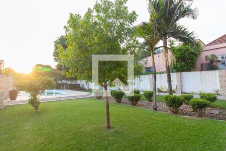 Casa à venda com 218m², 4 quartos e 4 vagasÁrea Externa