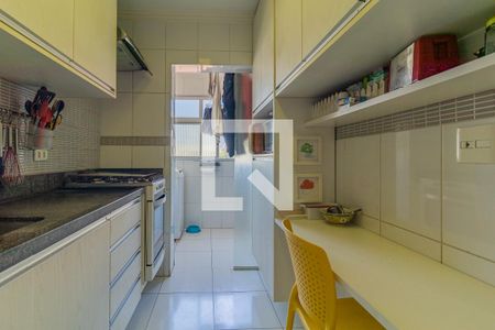 Apartamento à venda com 58m², 2 quartos e 1 vagaCozinha