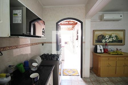 Casa à venda com 159m², 3 quartos e 2 vagasCozinha