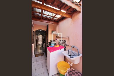 Casa à venda com 159m², 3 quartos e 2 vagasLavanderia