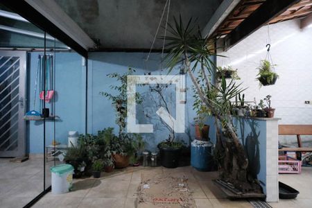 Casa à venda com 169m², 4 quartos e 2 vagasQuintal