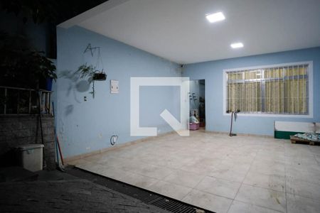Casa à venda com 169m², 4 quartos e 2 vagasGaragem