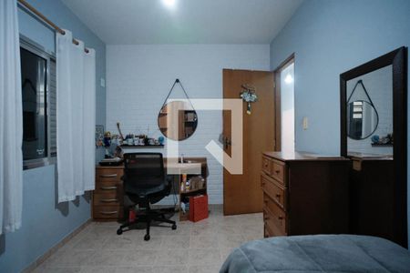 Casa à venda com 169m², 4 quartos e 2 vagasQuarto 3