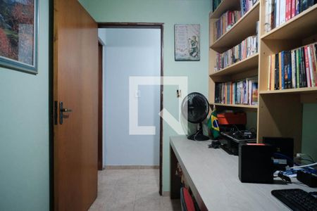 Casa à venda com 169m², 4 quartos e 2 vagasQuarto 2