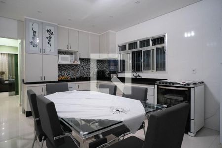 Casa à venda com 169m², 4 quartos e 2 vagasCozinha