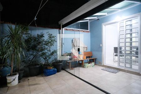 Casa à venda com 169m², 4 quartos e 2 vagasQuintal