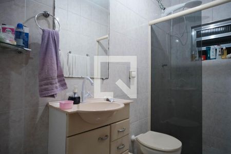 Casa à venda com 169m², 4 quartos e 2 vagasBanheiro