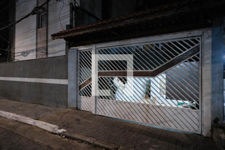 Casa à venda com 169m², 4 quartos e 2 vagasFachada